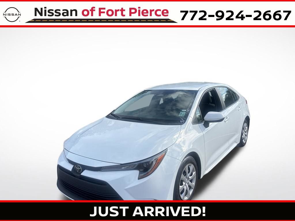 Used 2024 Toyota Corolla LE FWD image 1