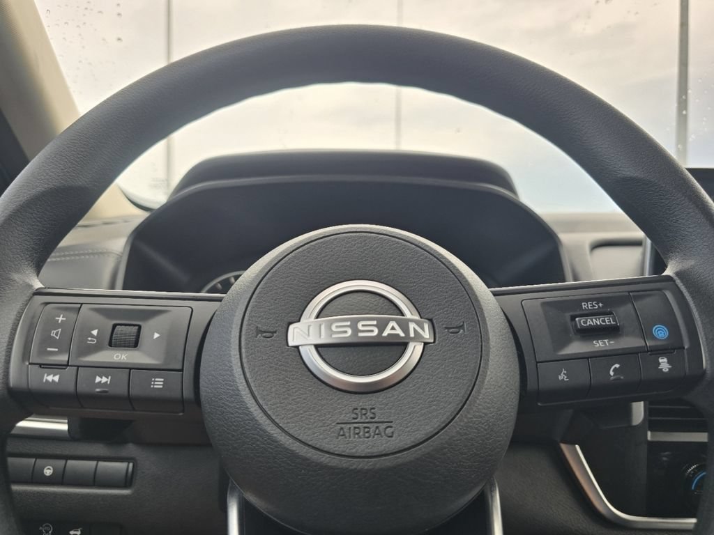Used 2024 Nissan Rogue SV AWD/4WD image 24
