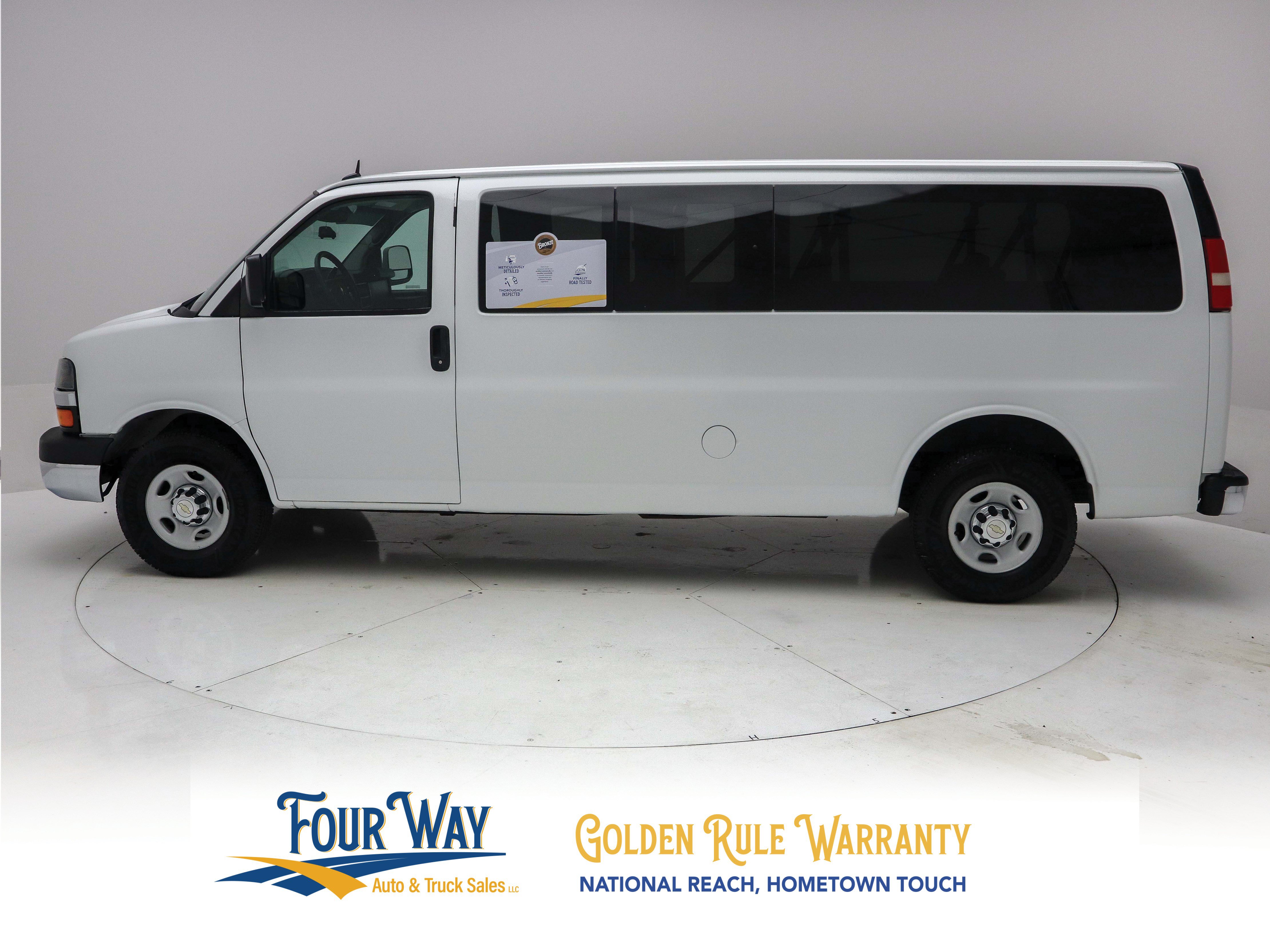 Used 2015 Chevrolet Express 3500 LT w/ LT Preferred Equipment Group RWD image 7