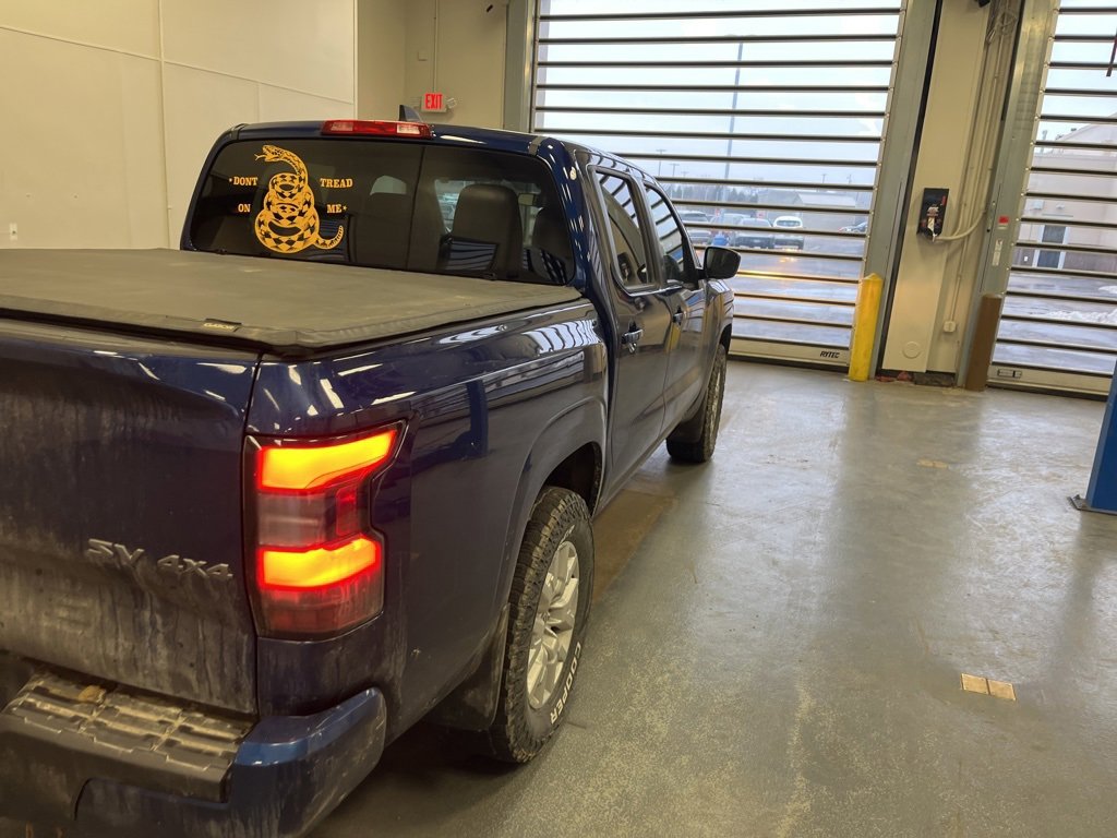 Used 2022 Nissan Frontier SV image 4