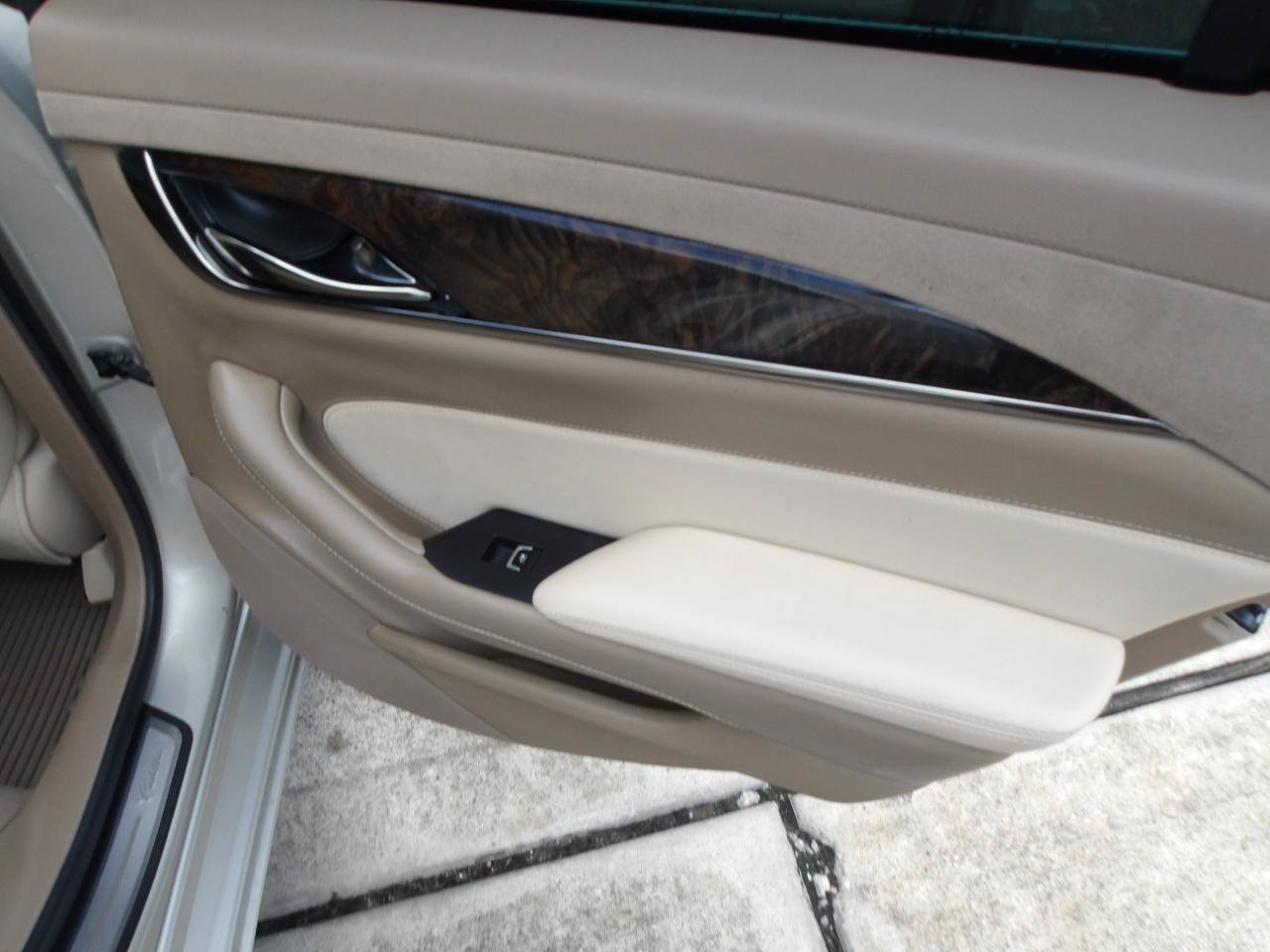 Used 2014 Cadillac CTS Luxury RWD image 7