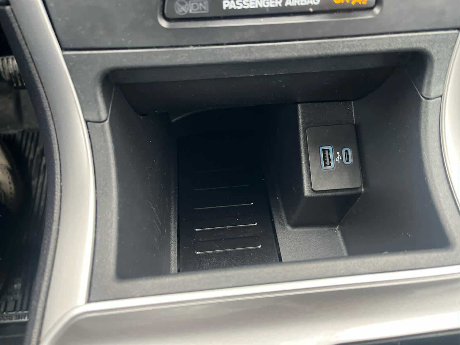 Used 2024 Ford Edge SEL w/ Convenience Package image 36