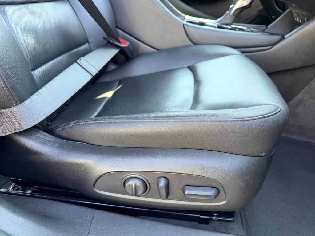 Used 2024 Chevrolet Malibu LT FWD image 8