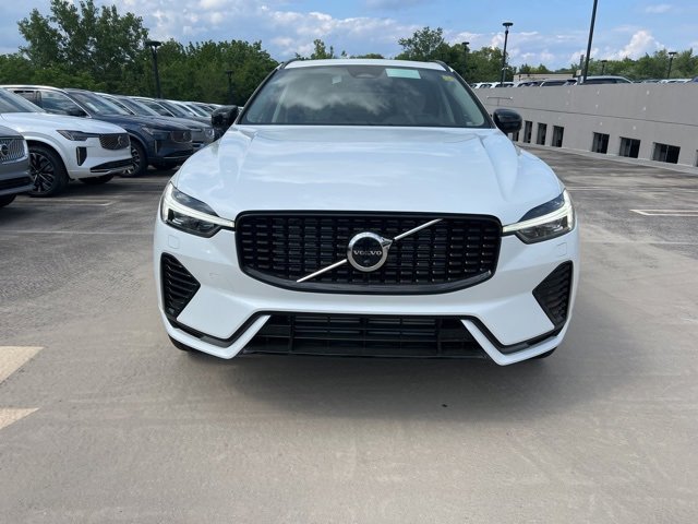 New 2025 Volvo XC60 T8 Ultra w/ Protection Package Premier image 2