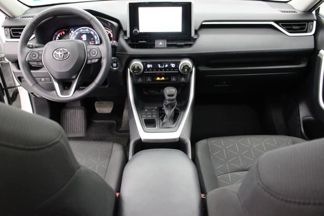 Used 2023 Toyota RAV4 XLE w/ Convenience Package image 11