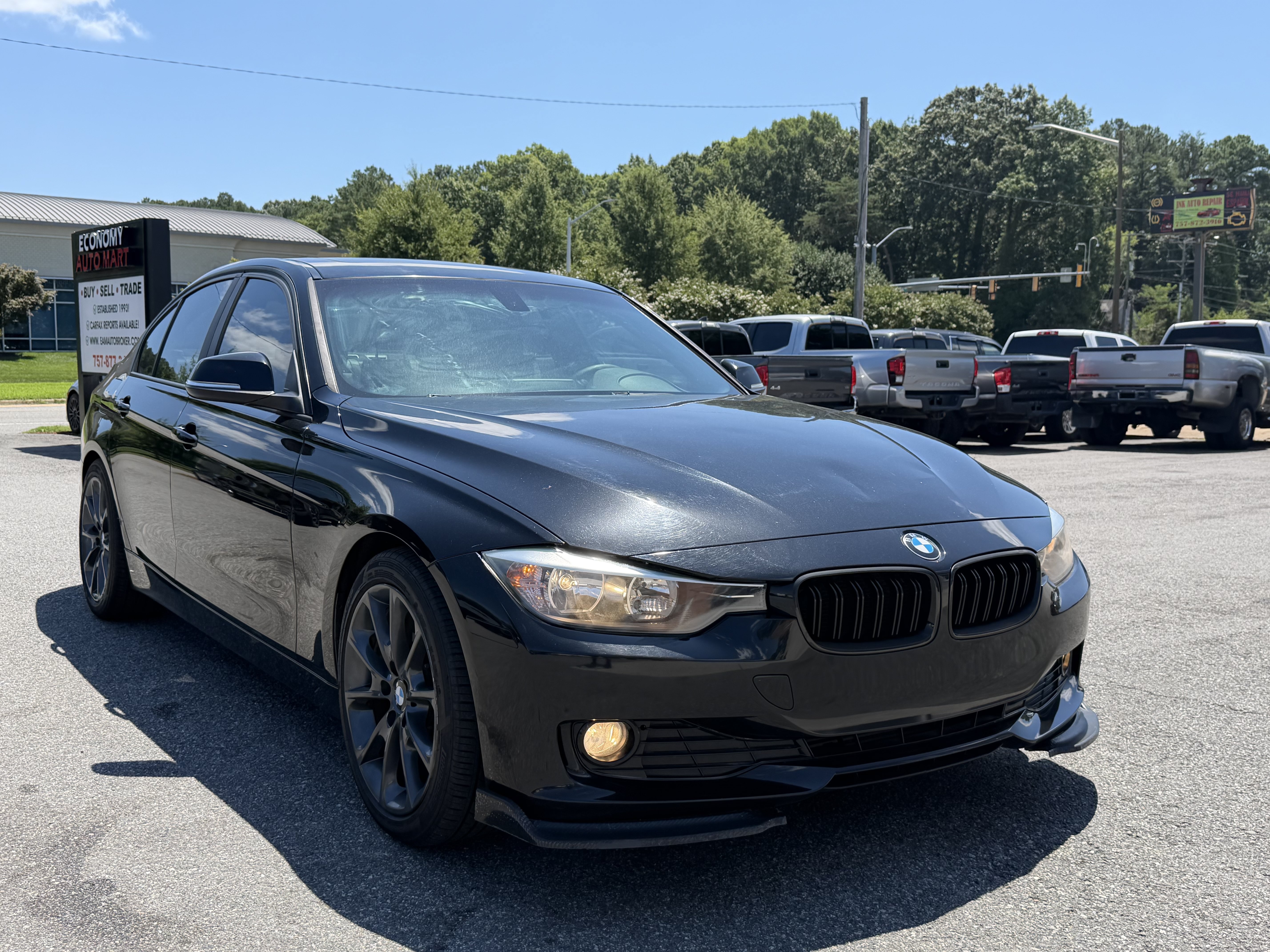 Used 2014 BMW 320i Sedan RWD image 4