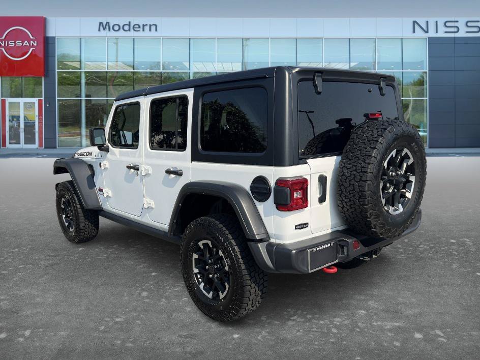 Used 2025 Jeep Wrangler Unlimited Rubicon AWD/4WD image 7