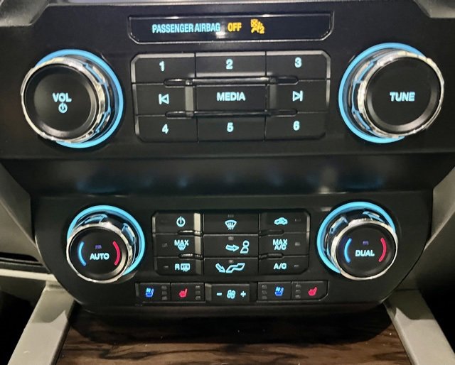 Used 2020 Ford F150 Lariat image 22