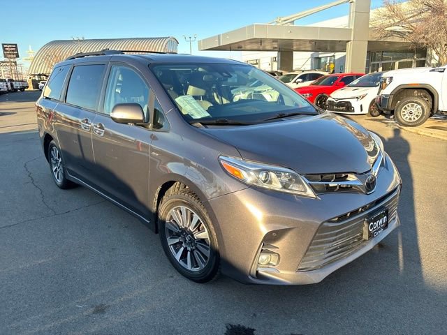 Used 2020 Toyota Sienna XLE image 8