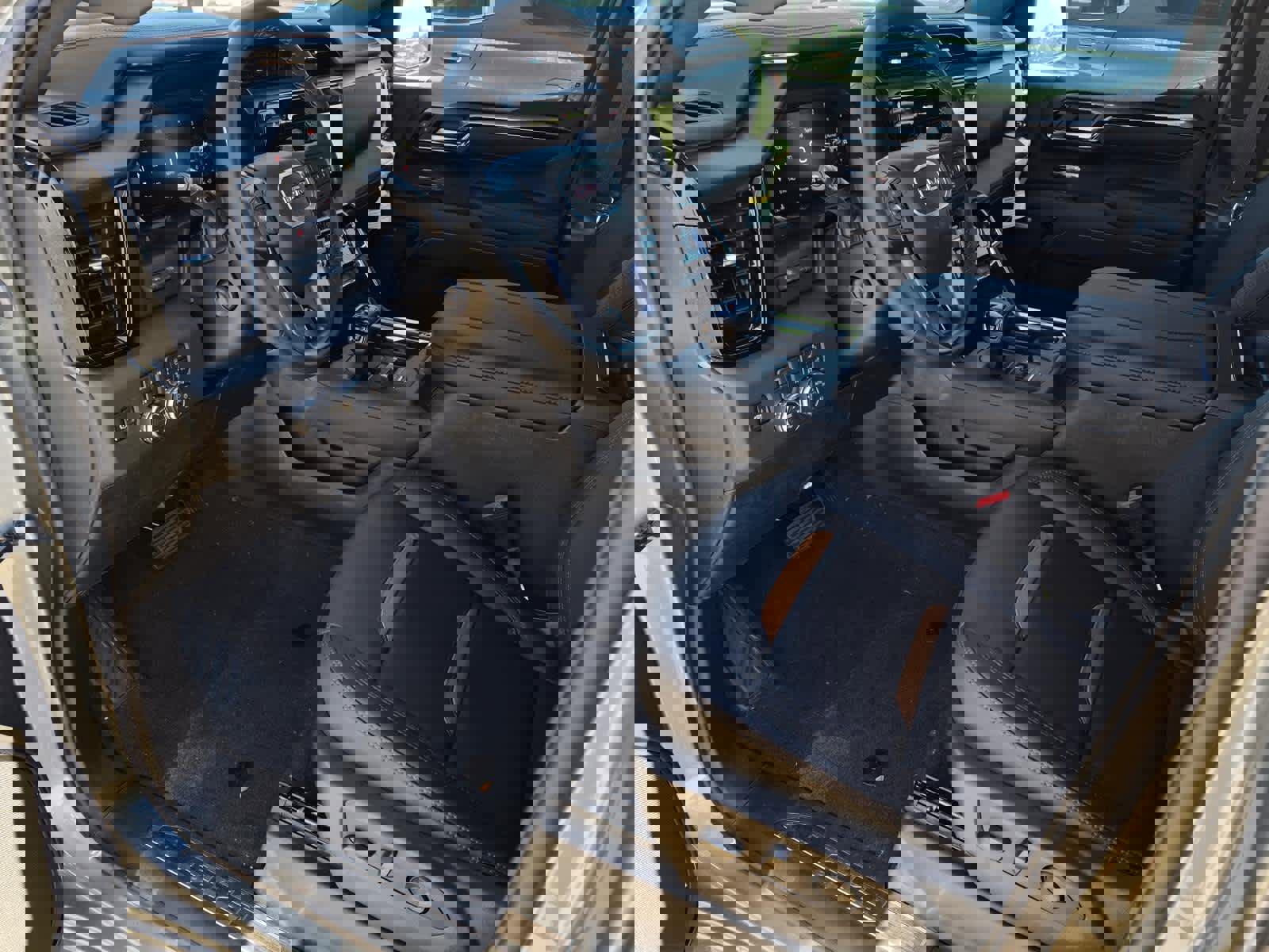 New 2026 GMC Sierra 1500 AT4 w/ AT4 Premium Package image 8