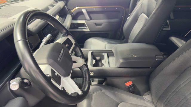 Used 2021 Land Rover Defender 110 X-Dynamic SE AWD/4WD image 25