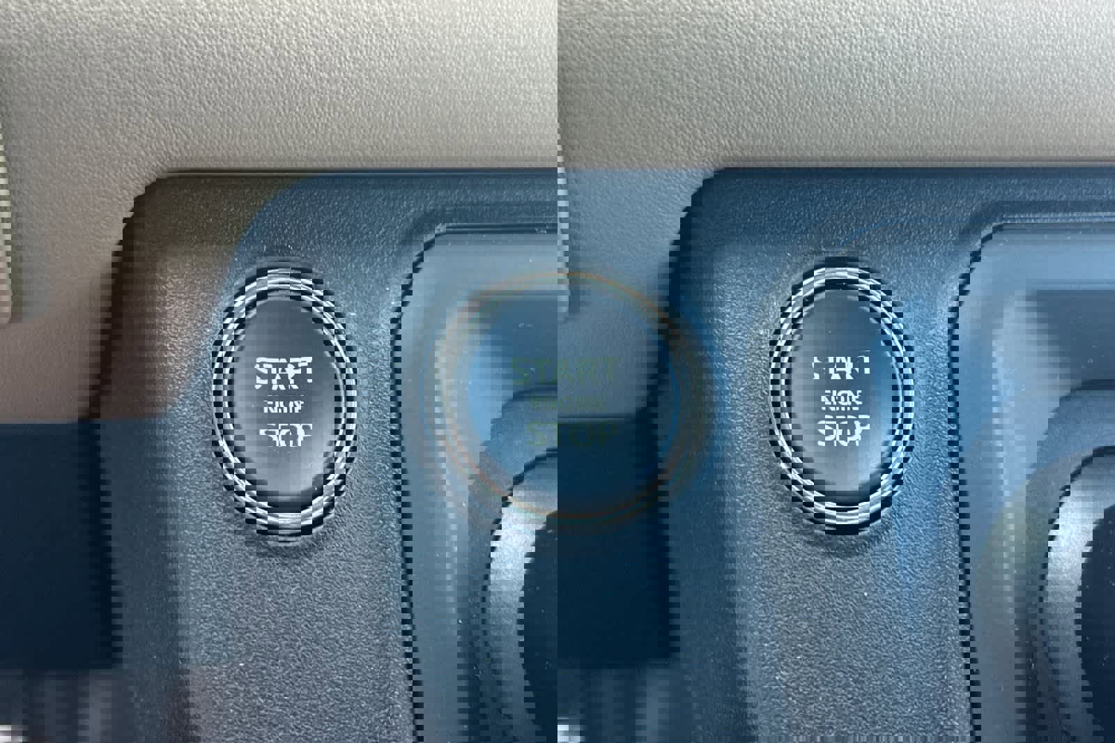 Used 2025 Land Rover Defender 110 V8 image 26