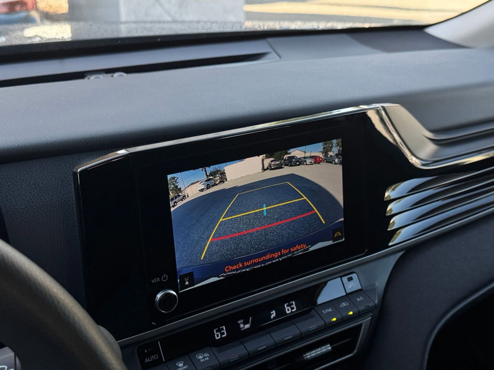 Used 2025 Toyota Camry LE image 17