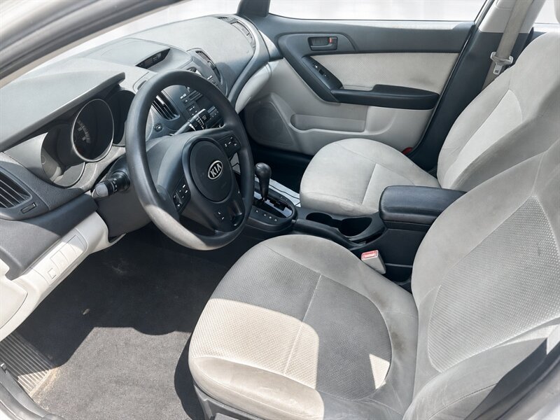 Used 2010 Kia Forte EX FWD image 9