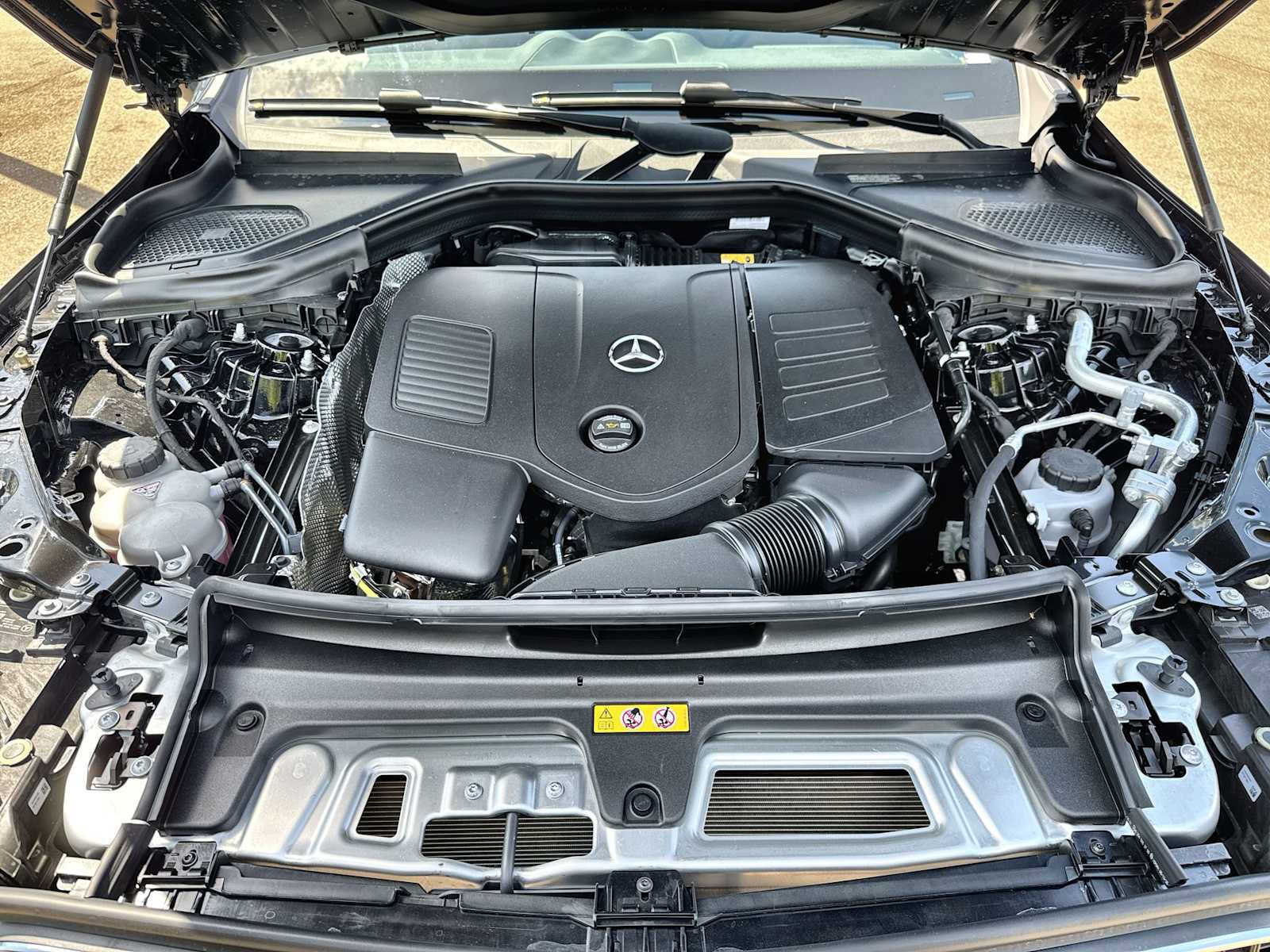 New 2026 Mercedes-Benz GLC 300 image 13