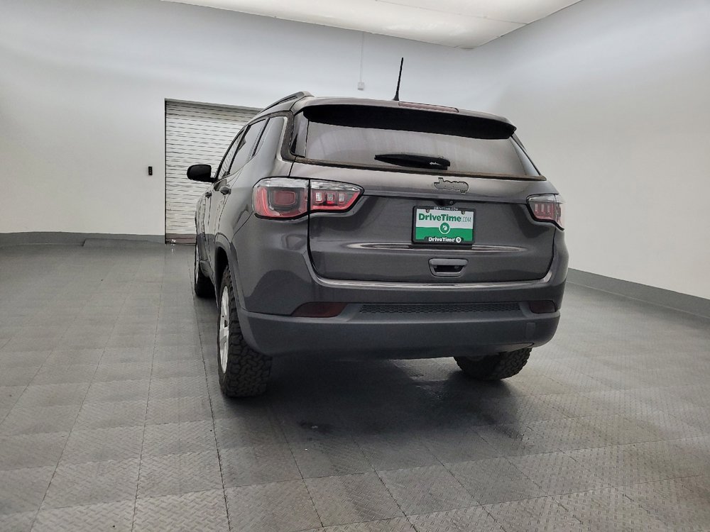 Used 2020 Jeep Compass Latitude image 6