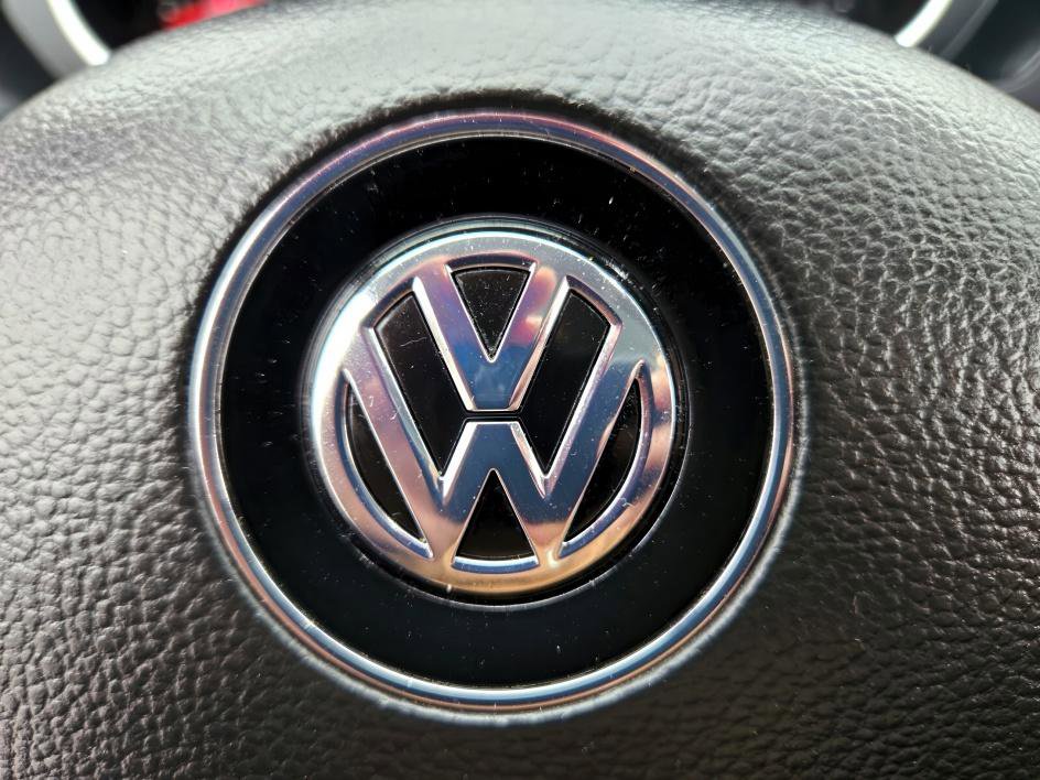 Used 2020 Volkswagen Tiguan SE image 28