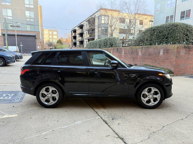 Used 2018 Land Rover Range Rover Sport HSE image 6