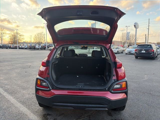 Used 2021 Hyundai Kona SE image 9