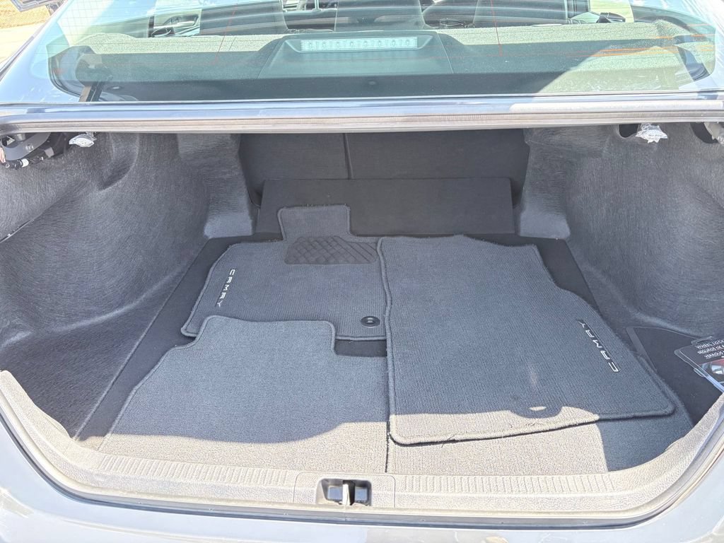 Used 2025 Toyota Camry LE FWD image 27