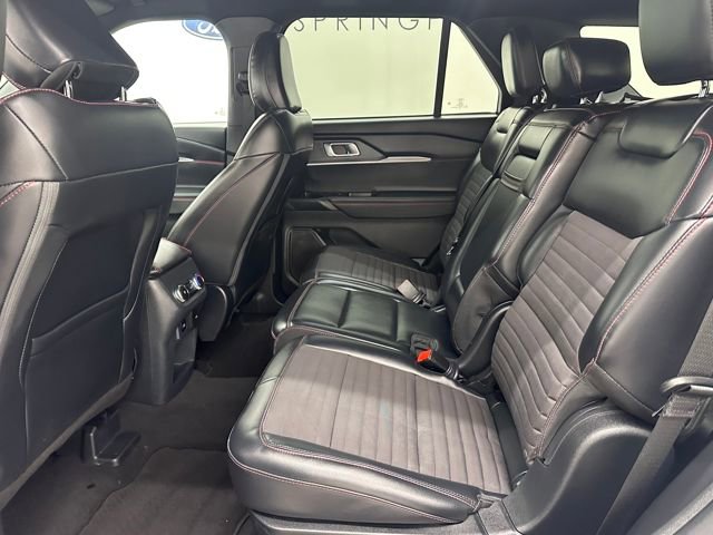 Certified 2025 Ford Explorer ST-Line w/ ST-Line Street Pack image 19