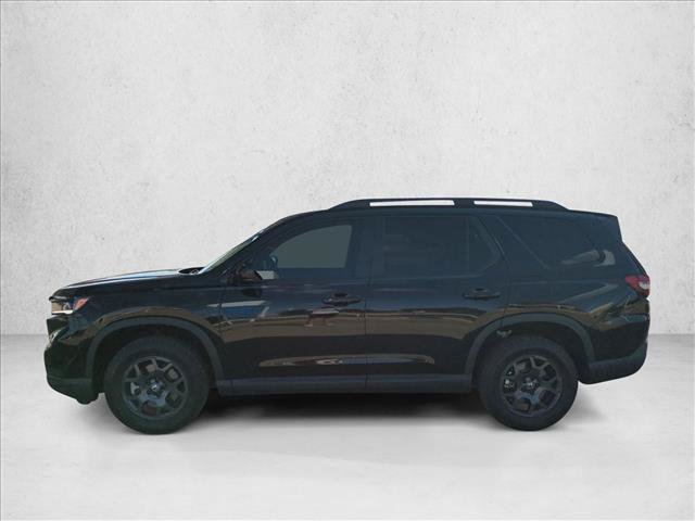Certified 2025 Honda Pilot TrailSport image 9