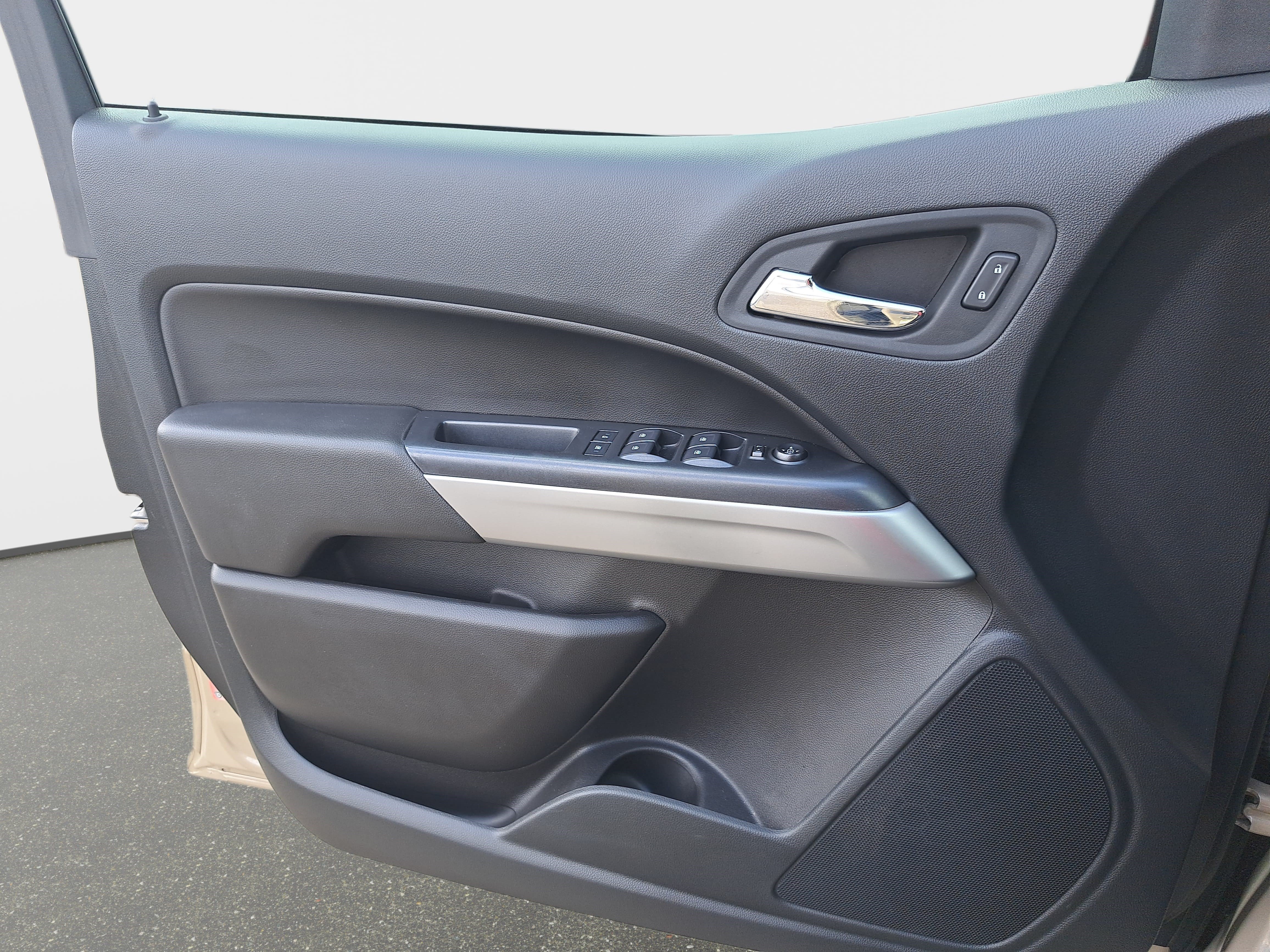 Used 2022 Chevrolet Colorado ZR2 AWD/4WD image 25