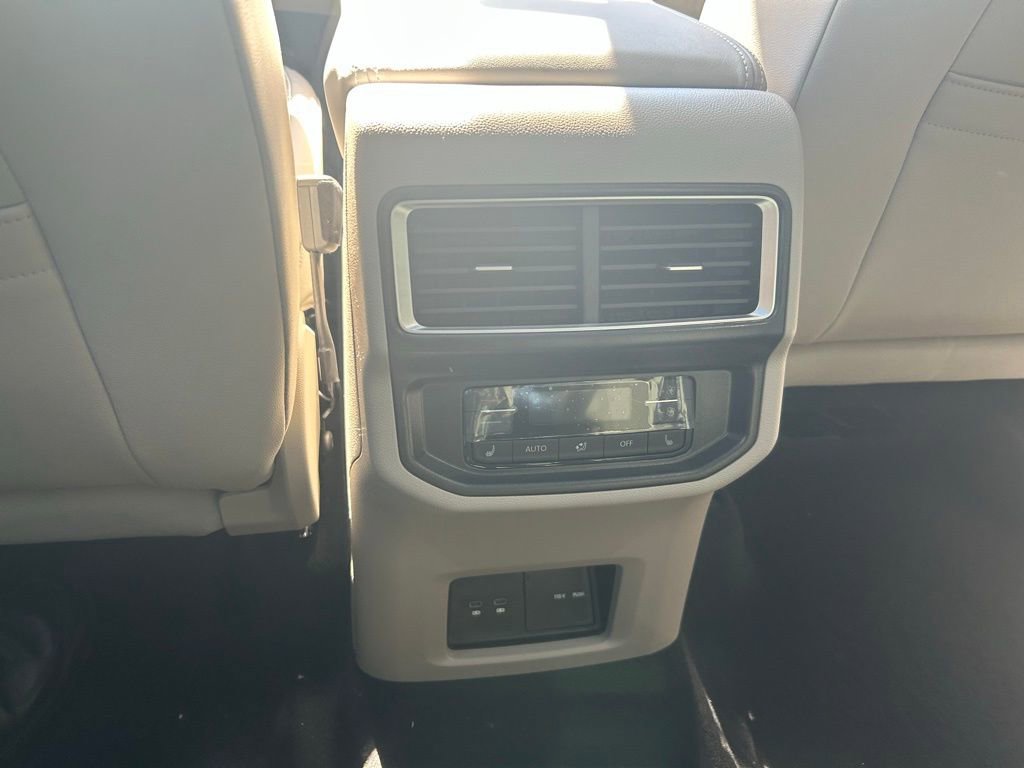 New 2026 Volkswagen Atlas SEL Premium R-Line image 50