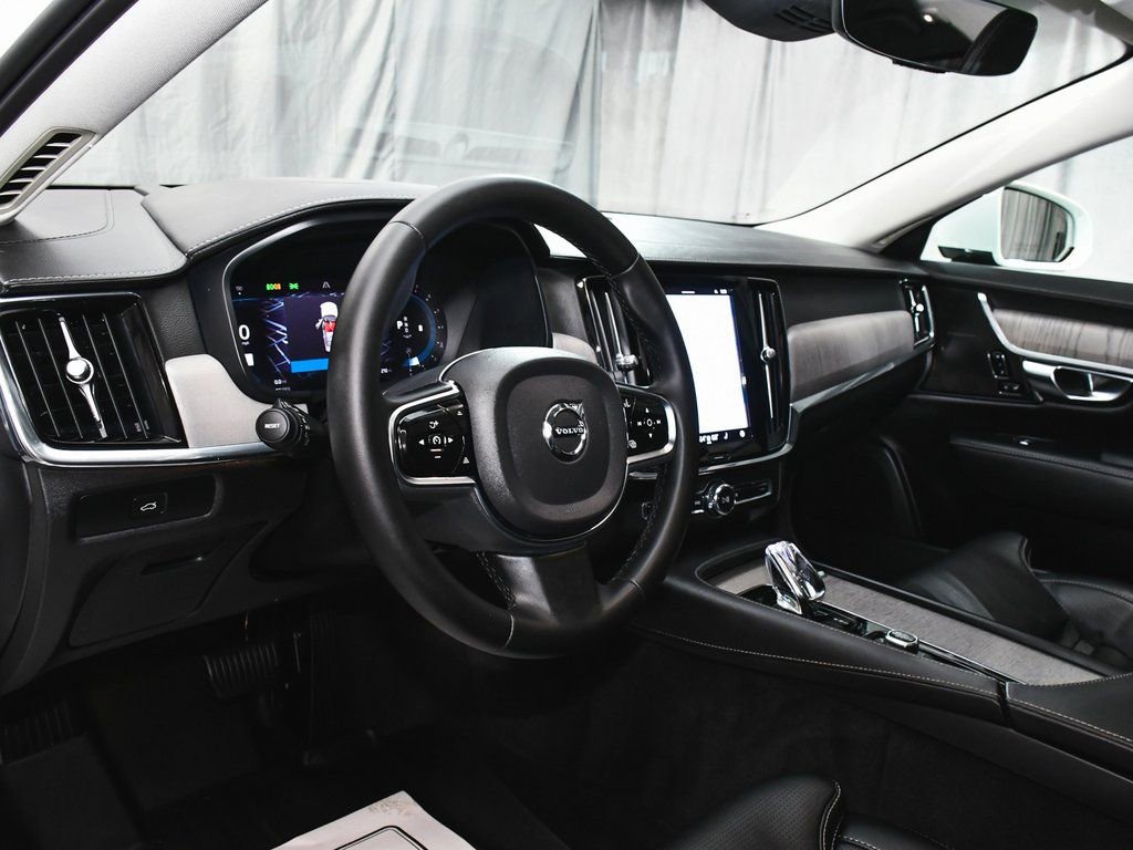 Used 2023 Volvo S90 B6 Ultimate w/ Protection Package image 20