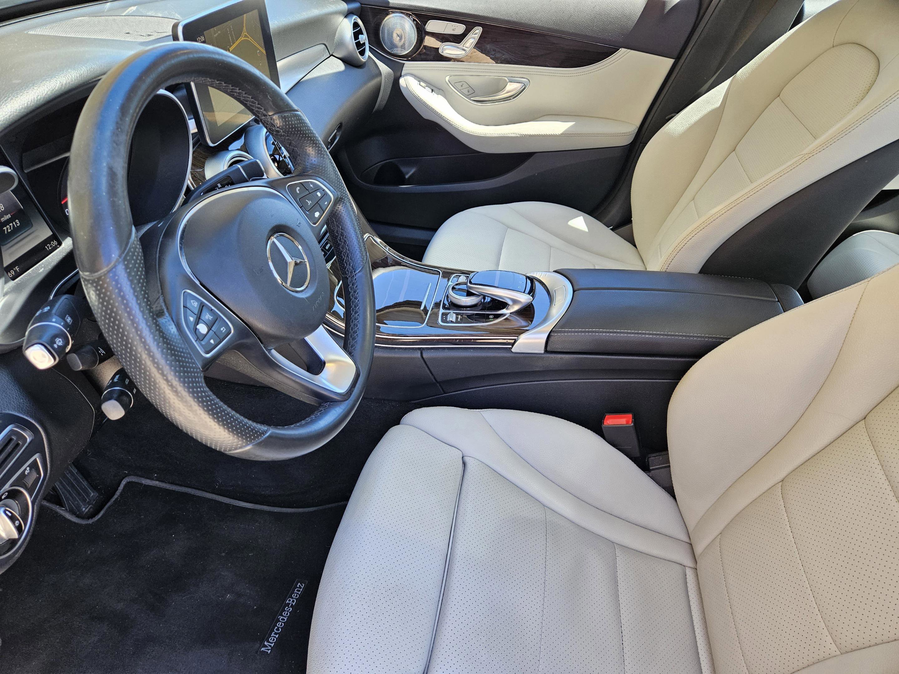 Used 2016 Mercedes-Benz C 300 Sedan image 32