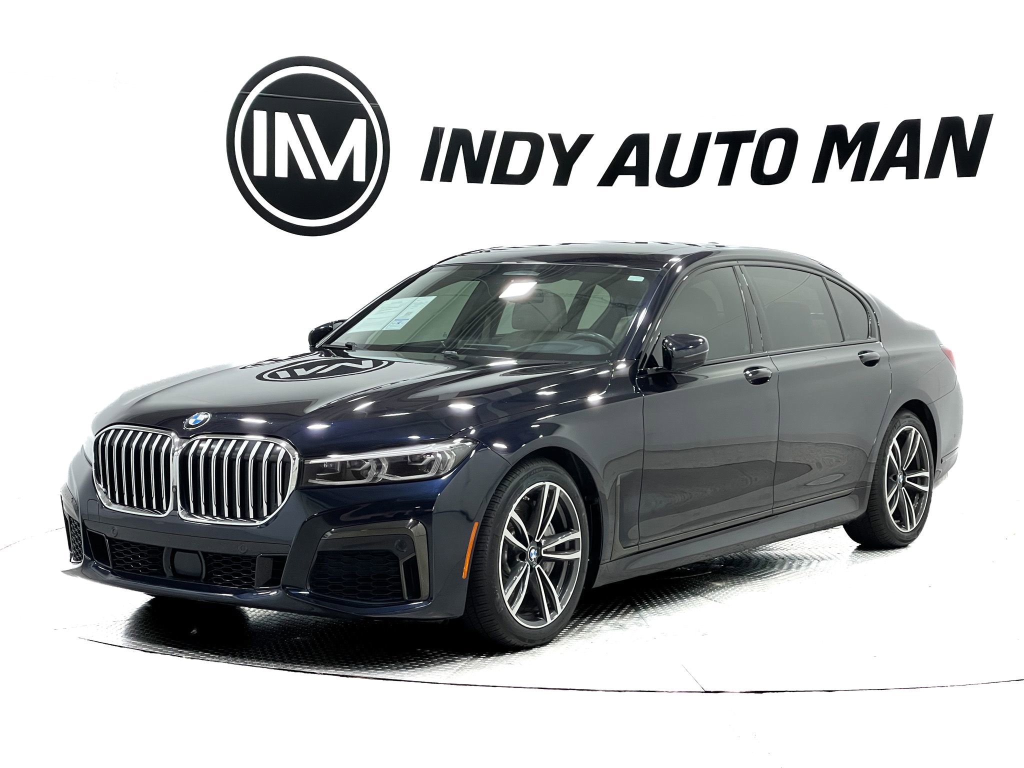 Used 2021 BMW 750i xDrive w/ Executive Package image 8