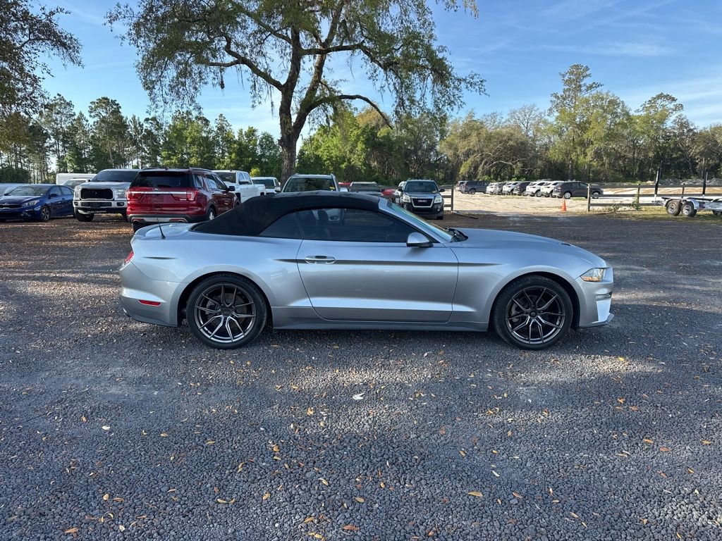 Used 2020 Ford Mustang Premium image 7