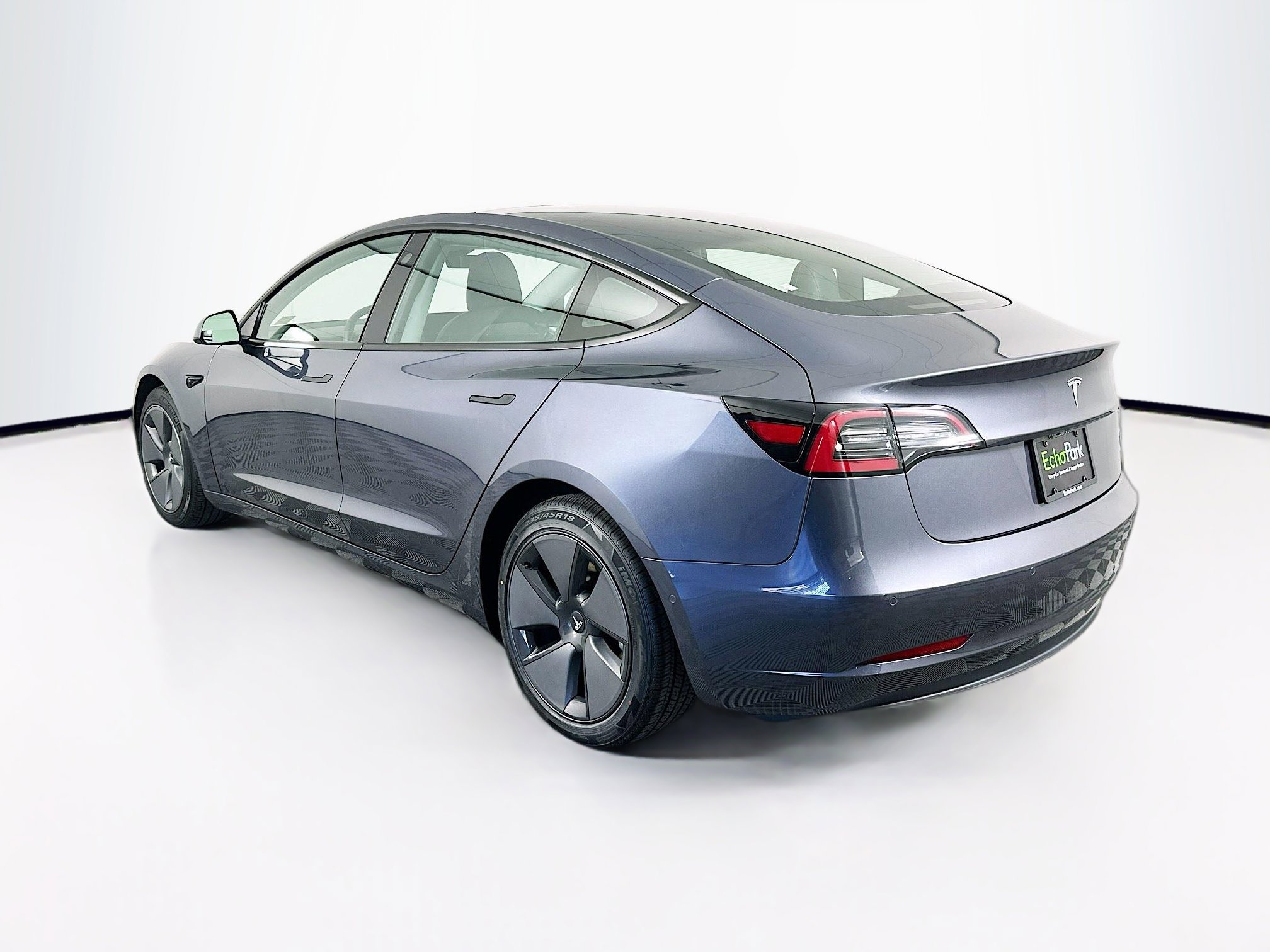 Used 2021 Tesla Model 3 Standard Range Plus image 5