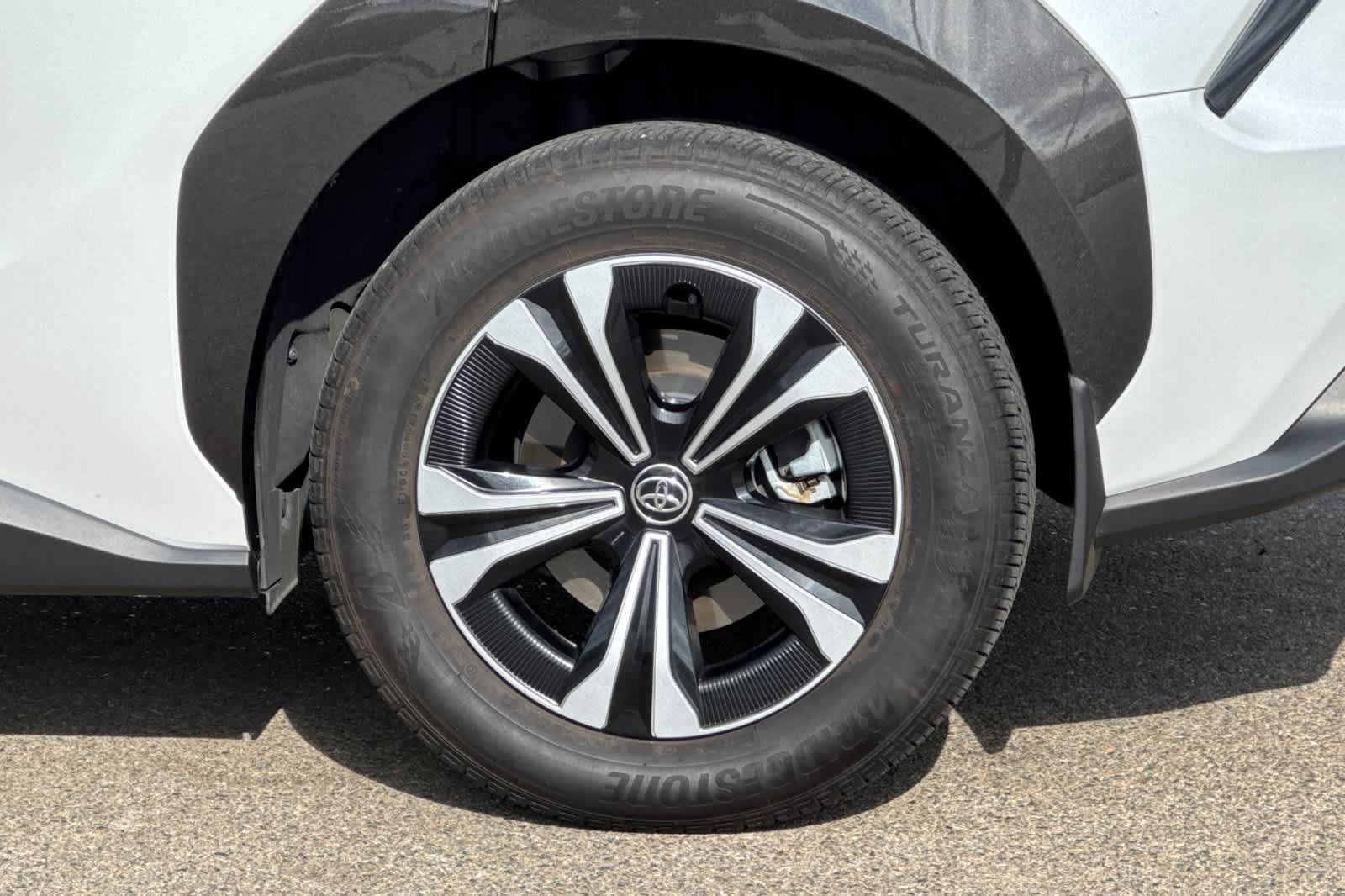 Certified 2024 Toyota bZ4X FWD image 25