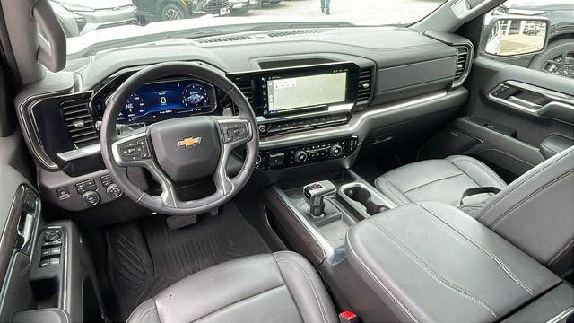 Used 2023 Chevrolet Silverado 1500 LTZ image 15