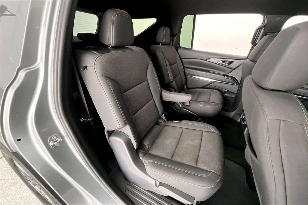 Used 2024 Chevrolet Traverse LT FWD image 33