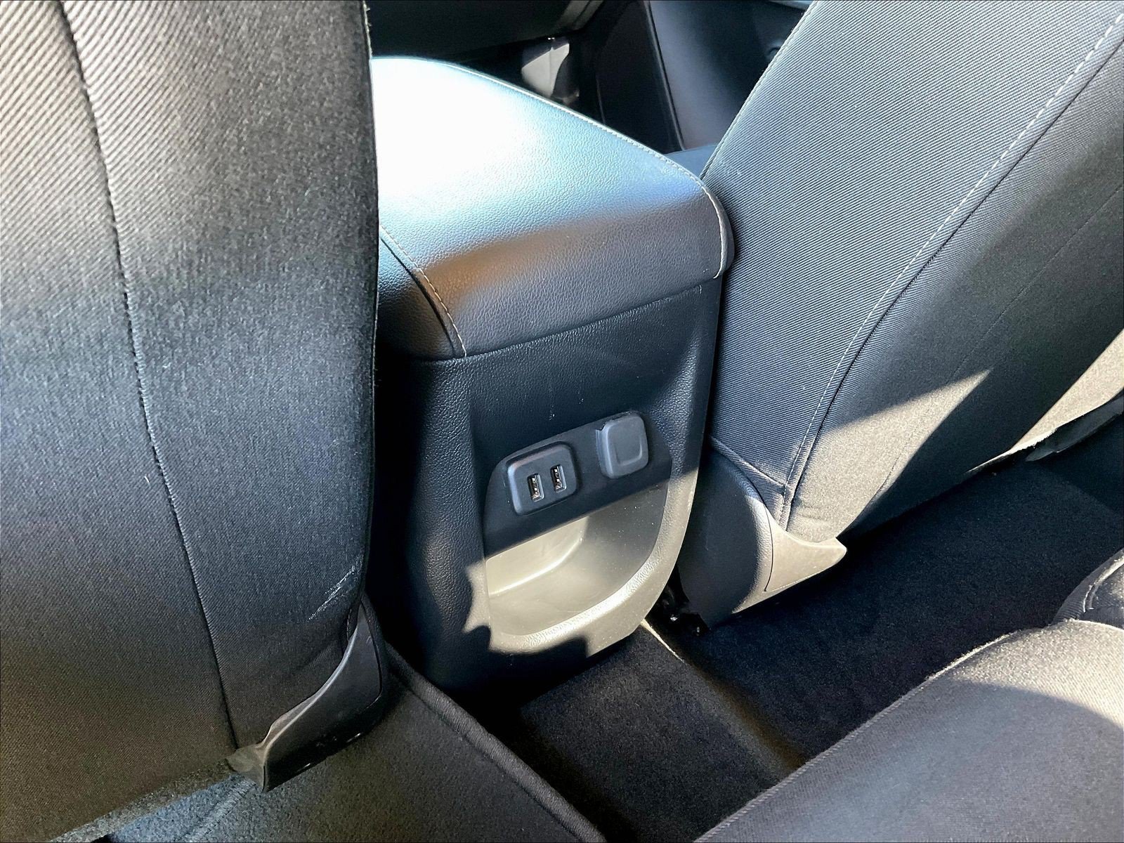 Used 2018 Chevrolet Colorado LT RWD image 11
