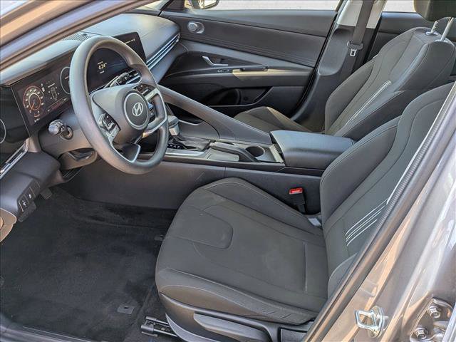 Used 2024 Hyundai Elantra SEL FWD image 16
