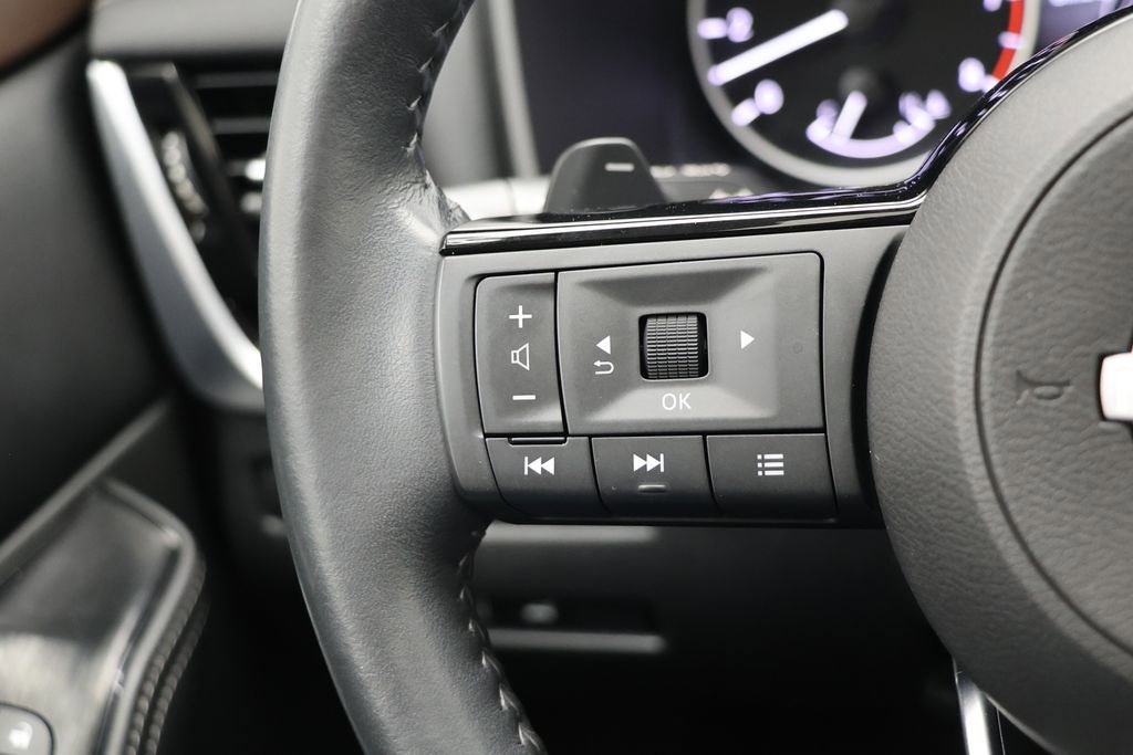 Used 2023 Nissan Rogue SL w/ SL Premium Package AWD/4WD image 18
