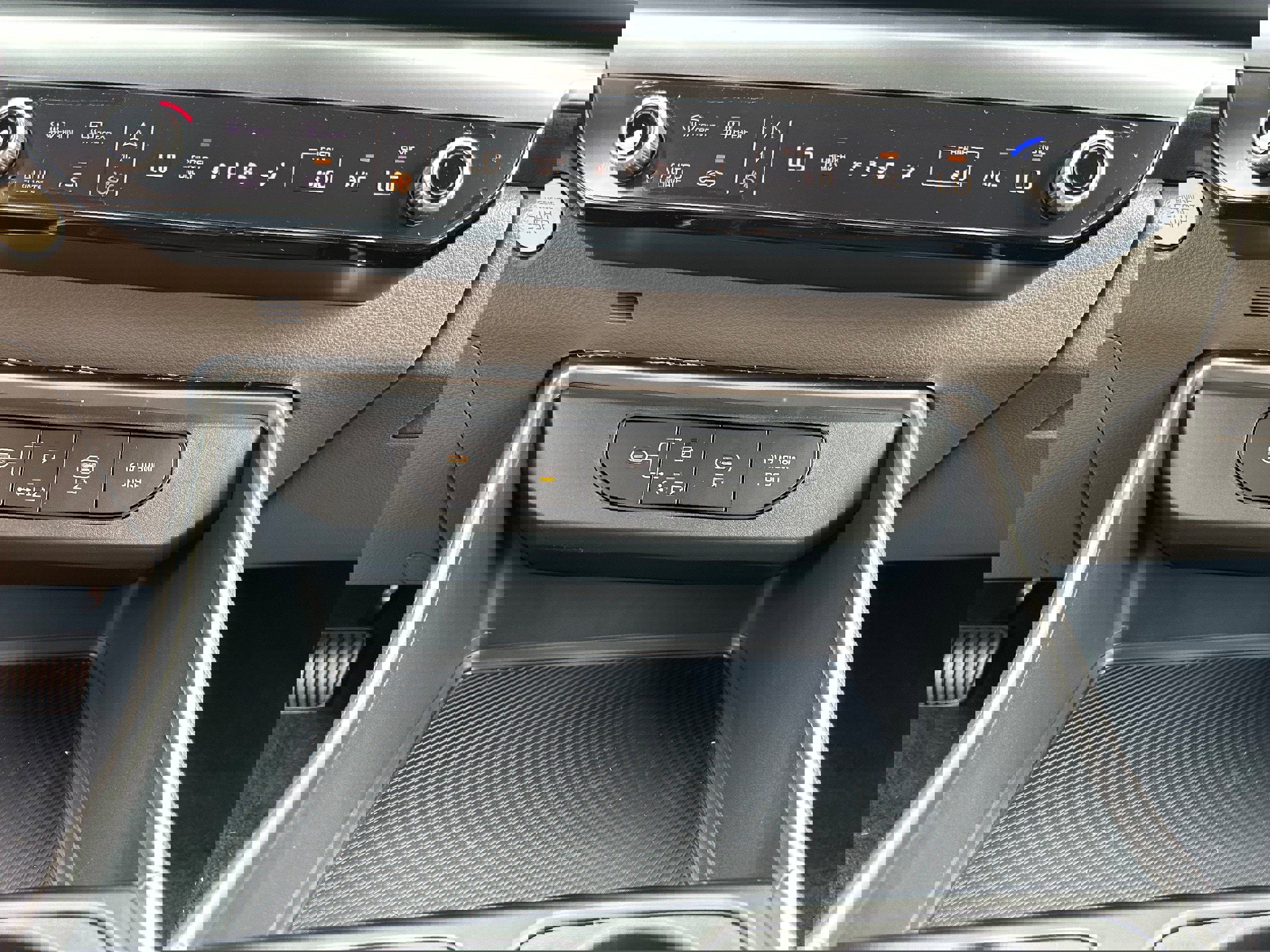 New 2026 Kia Carnival LXS image 38