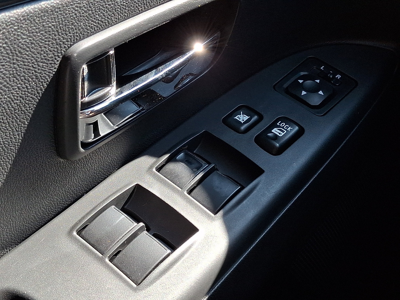 Used 2021 Mitsubishi Outlander Sport ES FWD image 26