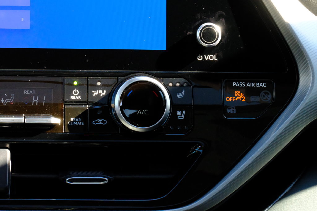 New 2026 Toyota Highlander Platinum AWD/4WD image 31