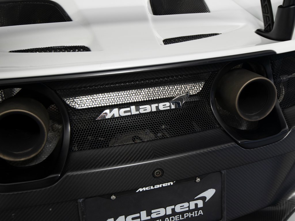 Used 2016 McLaren 675LT Spider image 49