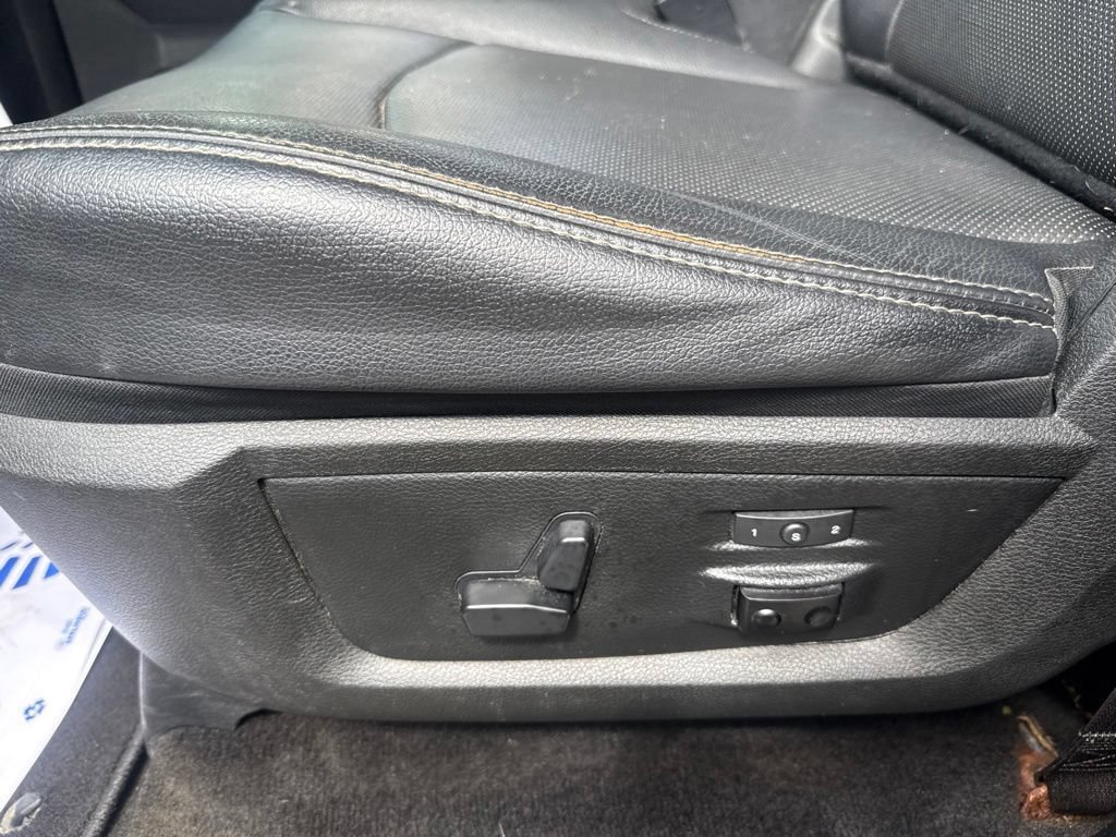 Used 2017 RAM 1500 Laramie AWD/4WD image 12