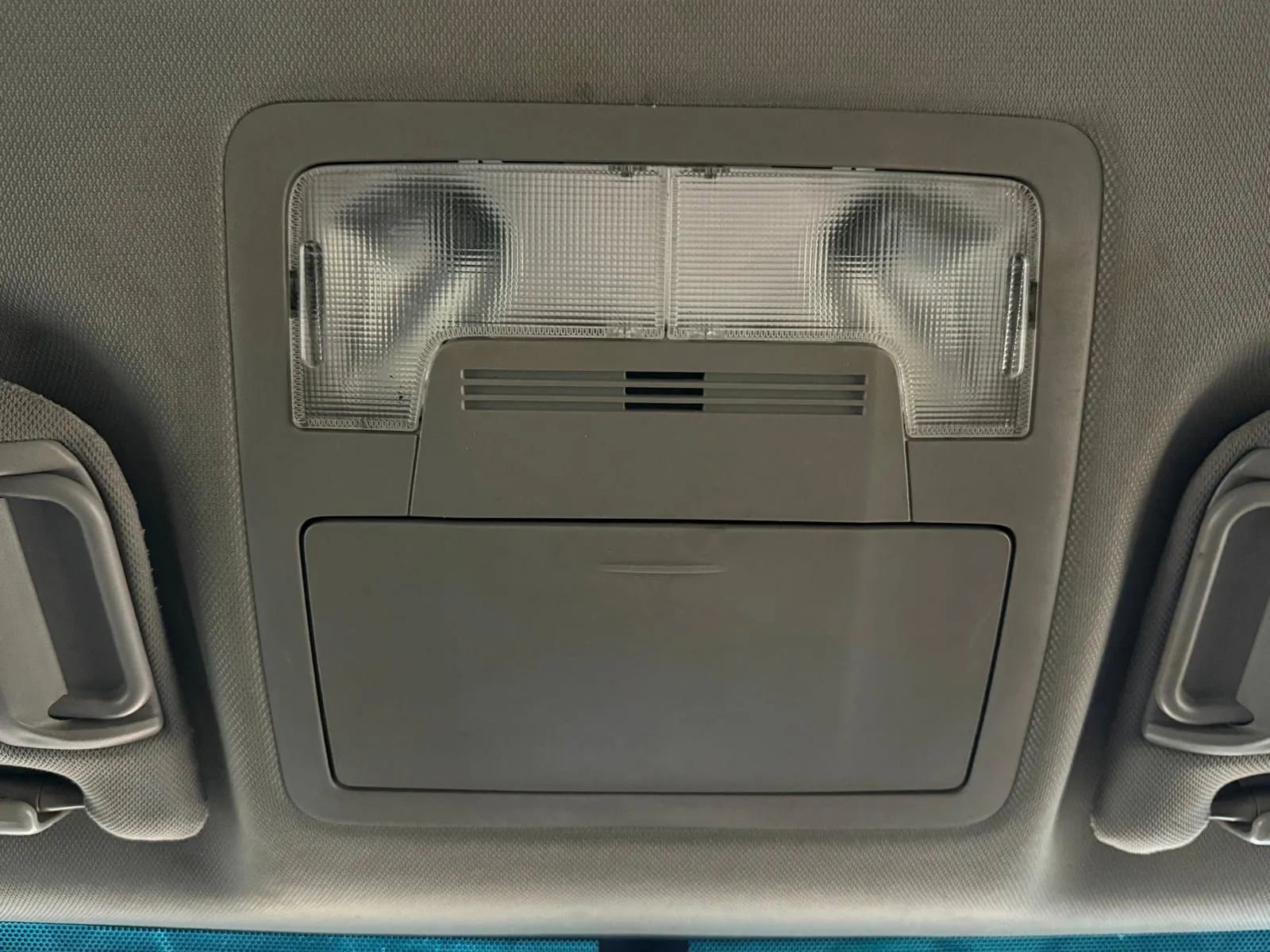 Used 2017 Toyota Camry SE image 14