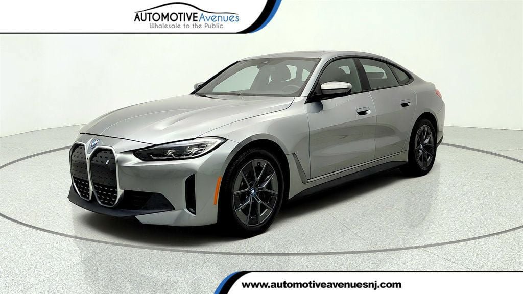 Used 2023 BMW i4 eDrive35 w/ Premium Package RWD image 1