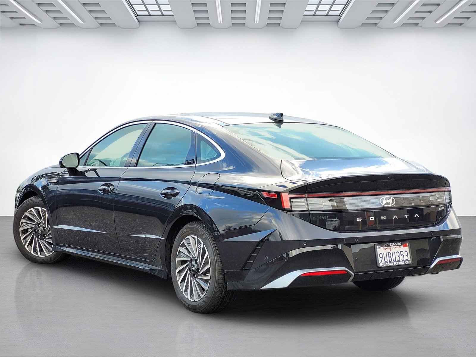 Certified 2025 Hyundai Sonata Limited image 6