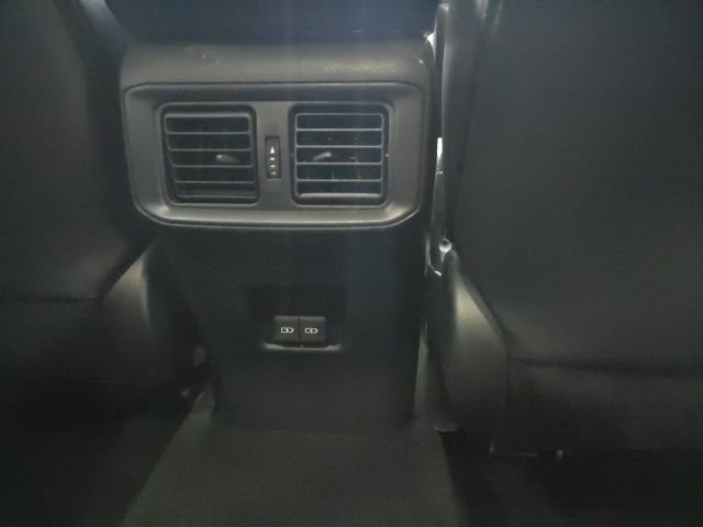 Used 2023 Toyota RAV4 Limited image 10
