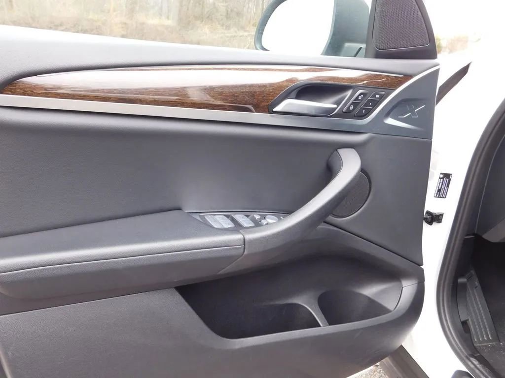 Used 2023 BMW X3 sDrive30i image 12