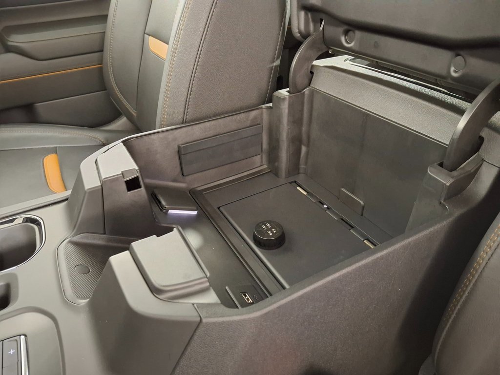 Used 2024 GMC Sierra 2500 AT4 w/ AT4 Premium Plus Package image 30